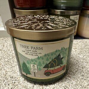 Bath and Body Works Tree Farm Candle 2019